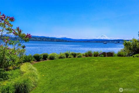 3038 E Laurelhurst Drive NE Seattle WA 98105