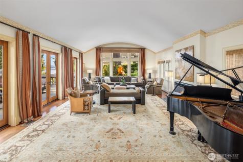 3038 E Laurelhurst Drive NE Seattle WA 98105