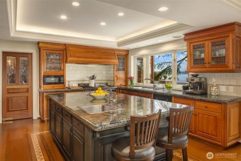 3038 E Laurelhurst Drive NE Seattle WA 98105