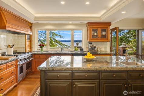 3038 E Laurelhurst Drive NE Seattle WA 98105