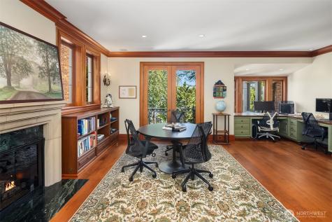 3038 E Laurelhurst Drive NE Seattle WA 98105