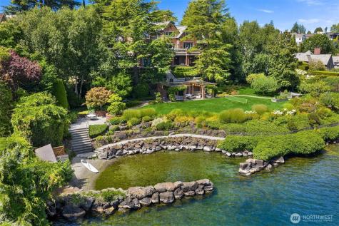 3038 E Laurelhurst Drive NE Seattle WA 98105