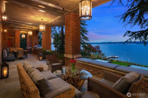 3038 E Laurelhurst Drive NE Seattle WA 98105