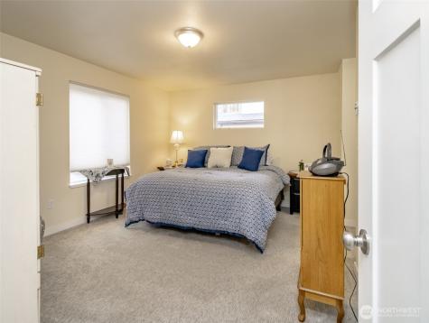 361 10th Avenue N Algona WA 98001