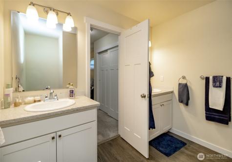 361 10th Avenue N Algona WA 98001
