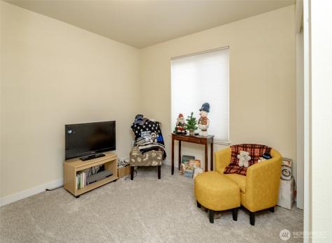 361 10th Avenue N Algona WA 98001