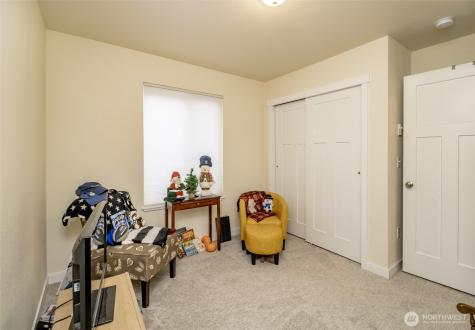 361 10th Avenue N Algona WA 98001