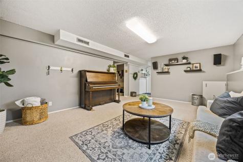 5015 123rd Avenue SE Bellevue WA 98006