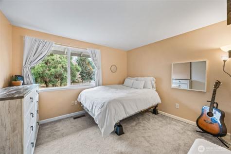 5015 123rd Avenue SE Bellevue WA 98006