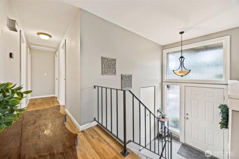 5015 123rd Avenue SE Bellevue WA 98006