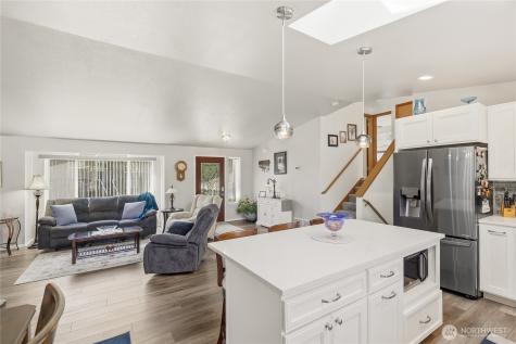 8925 19th Place SE Lake Stevens WA 98258