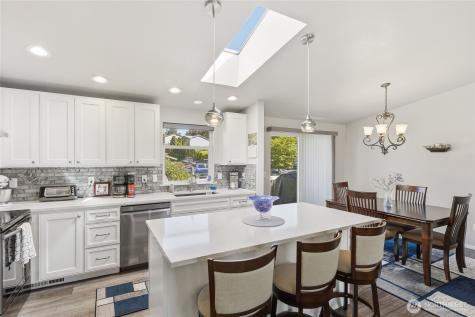8925 19th Place SE Lake Stevens WA 98258