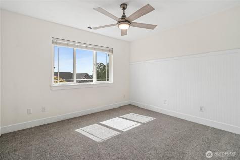 8205 172nd Avenue E Sumner WA 98390