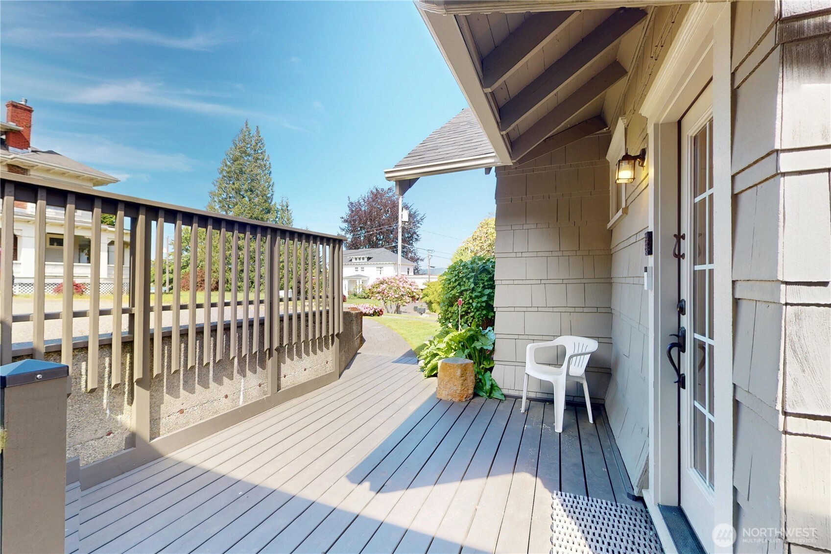 550 Ballentine Street Raymond WA 98577