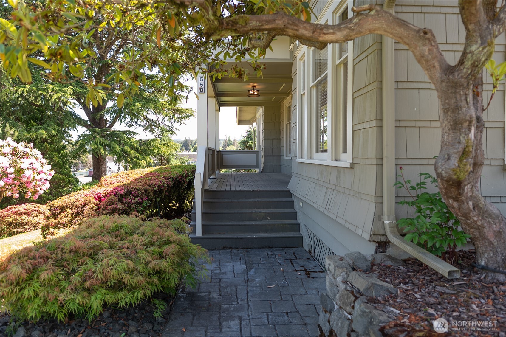 550 Ballentine Street Raymond WA 98577