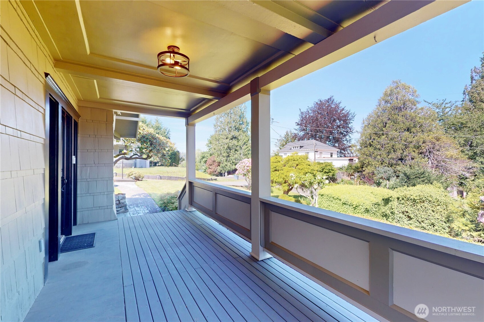 550 Ballentine Street Raymond WA 98577
