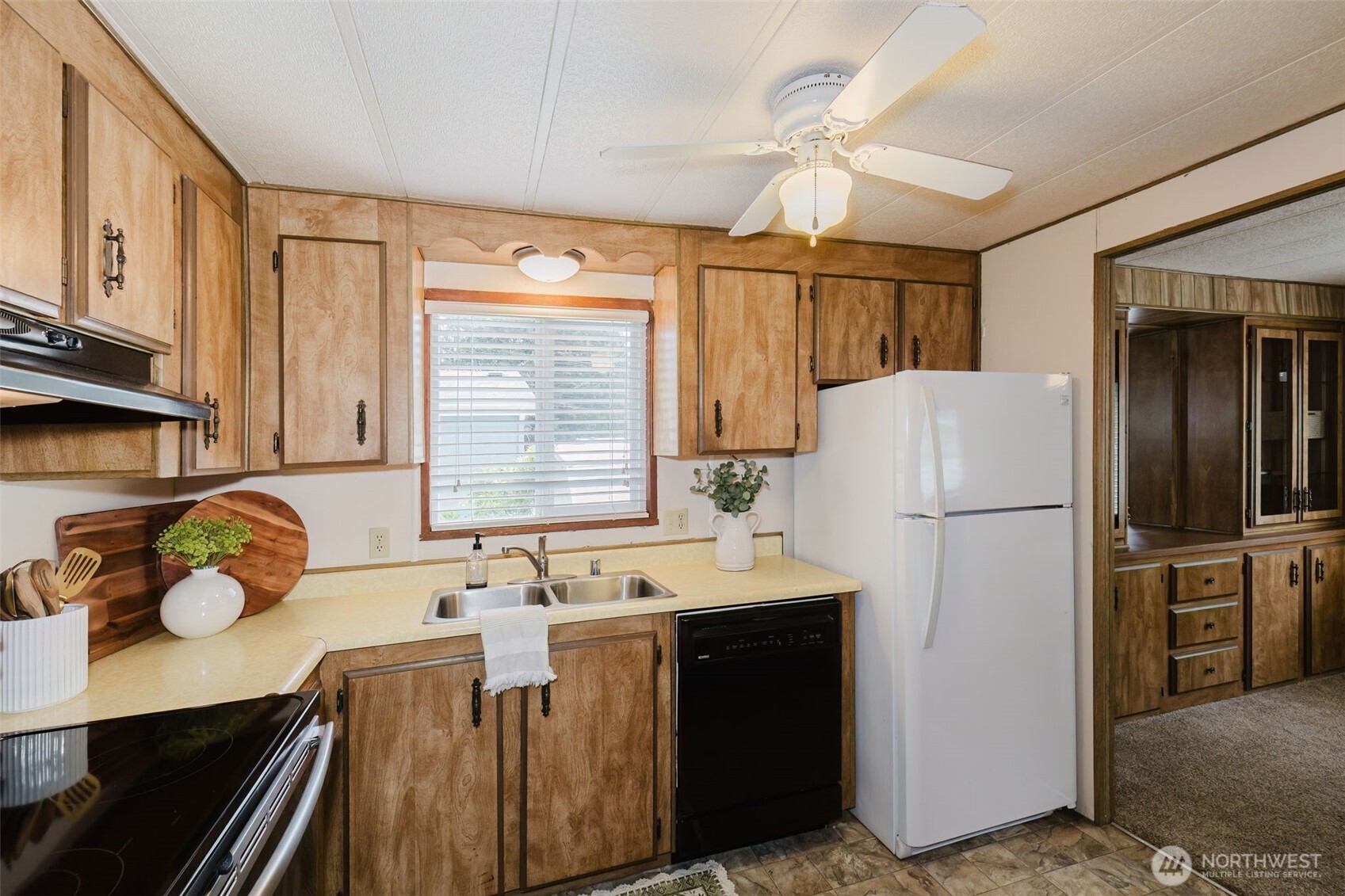 16300 State Highway 305 NE Poulsbo WA 98370
