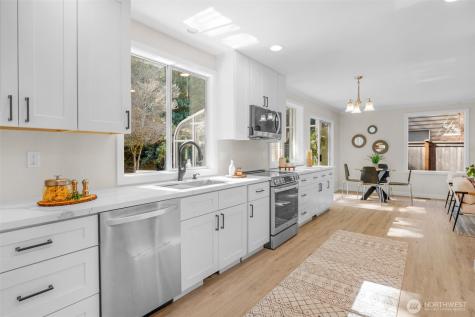 12724 37th Avenue SE Everett WA 98208