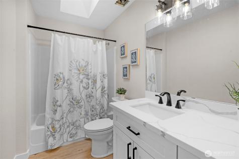 12724 37th Avenue SE Everett WA 98208