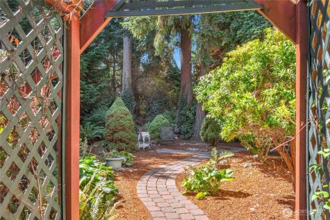 12724 37th Avenue SE Everett WA 98208