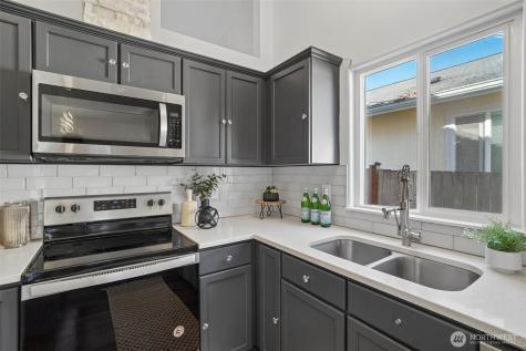 2506 168th Place NE Marysville WA 98271