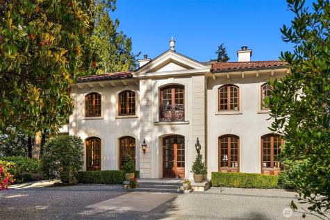 8010 Grand Bainbridge Island WA 98110