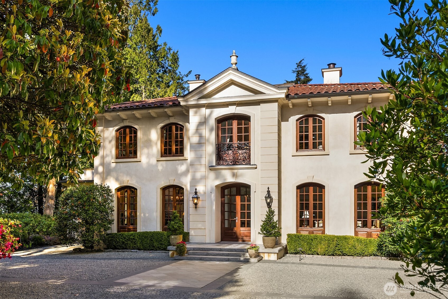 8010 Grand Avenue NE Bainbridge Island WA 98110