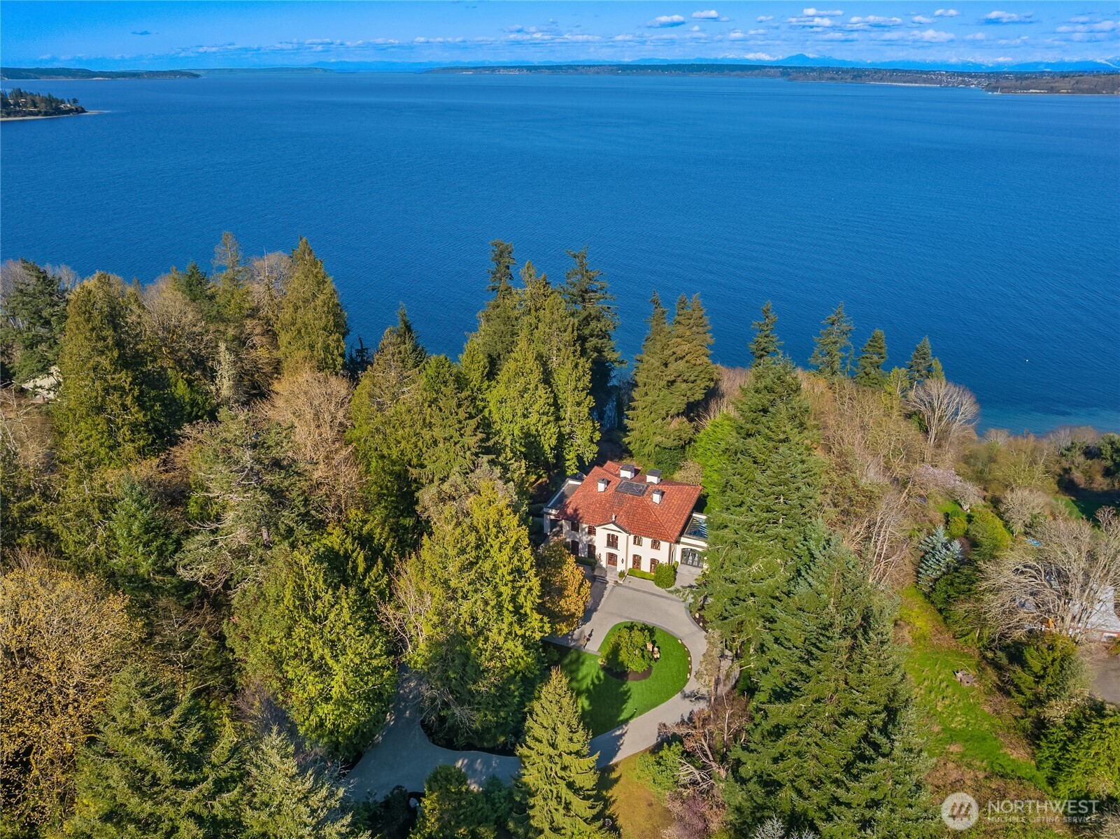 8010 Grand Avenue NE Bainbridge Island WA 98110