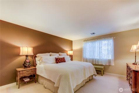 900 233rd Avenue NE Sammamish WA 98074