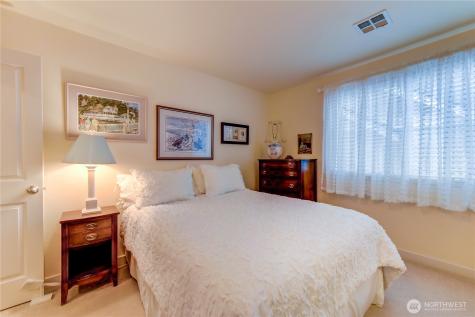 900 233rd Avenue NE Sammamish WA 98074