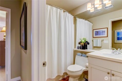 900 233rd Avenue NE Sammamish WA 98074