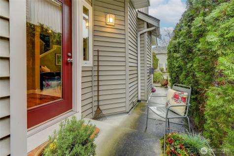900 233rd Avenue NE Sammamish WA 98074