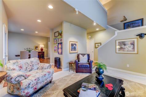 900 233rd Avenue NE Sammamish WA 98074