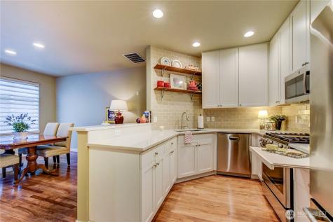 900 233rd Avenue NE Sammamish WA 98074