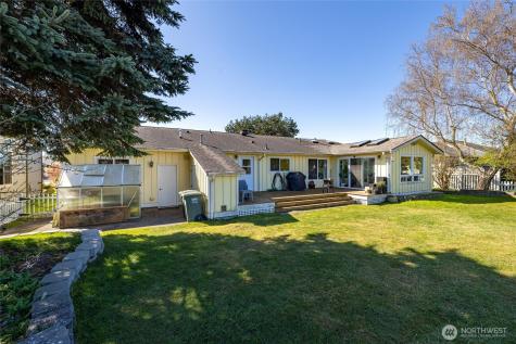 8252 Cowichan Road Blaine WA 98230