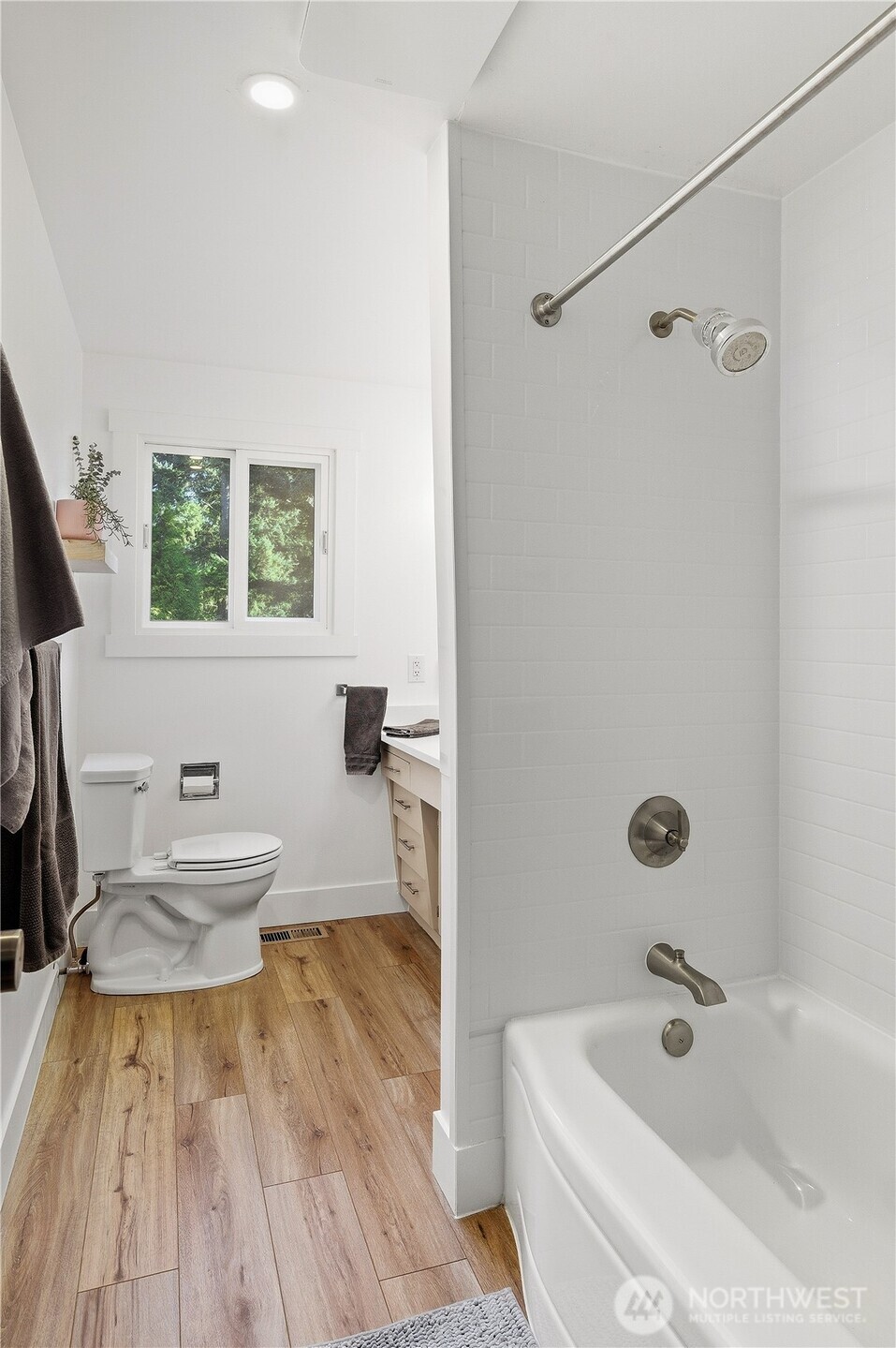 13114 14th Avenue S Burien WA 98168