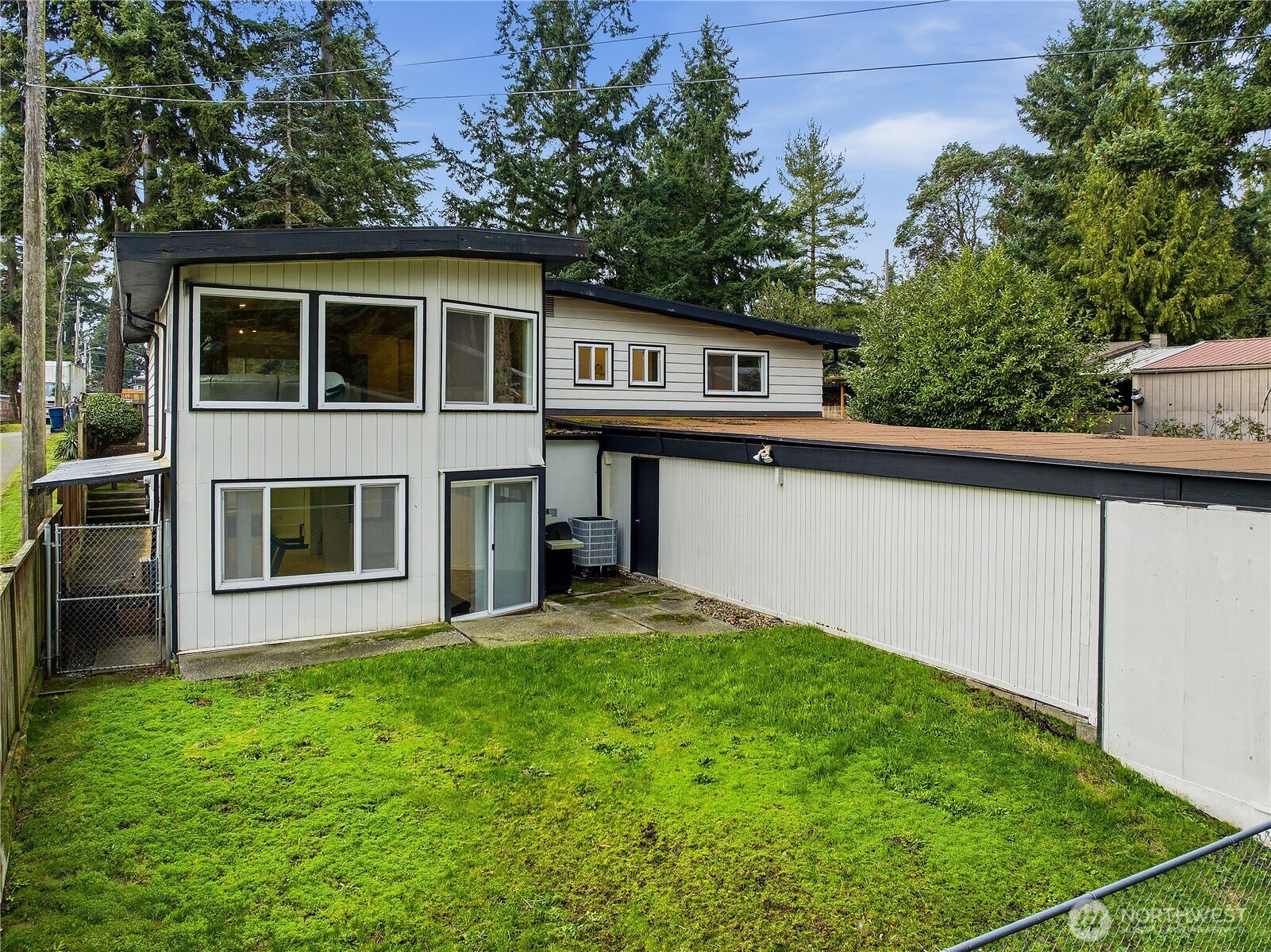 13114 14th Avenue S Burien WA 98168