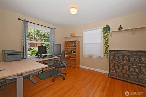 2822 23rd Avenue W Seattle WA 98199