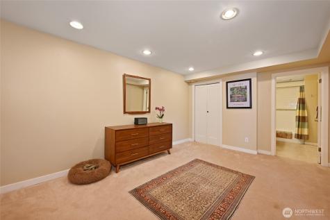 2822 23rd Avenue W Seattle WA 98199