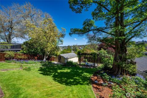 2822 23rd Avenue W Seattle WA 98199