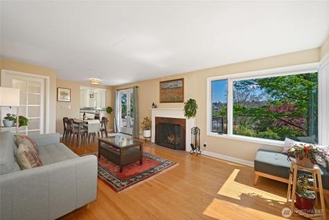 2822 23rd Avenue W Seattle WA 98199