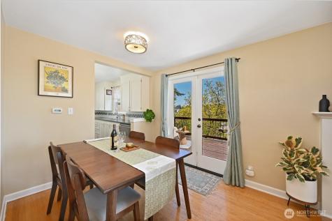2822 23rd Avenue W Seattle WA 98199