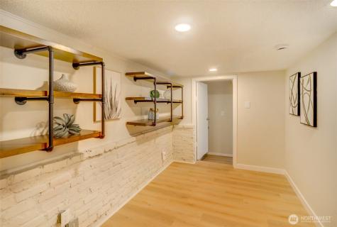 6541 20th Avenue NE Seattle WA 98115