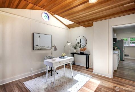 6541 20th Avenue NE Seattle WA 98115