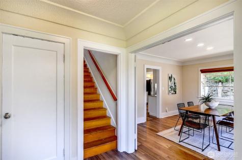 6541 20th Avenue NE Seattle WA 98115