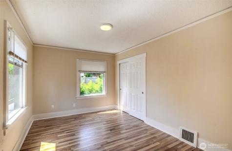6541 20th Avenue NE Seattle WA 98115
