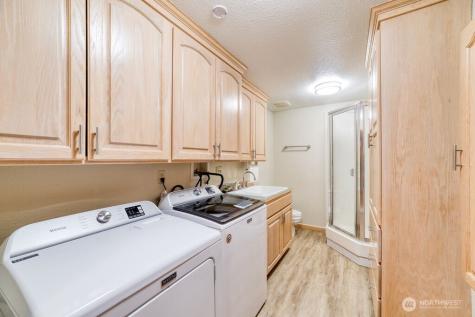 718 E Walnut Street Kent WA 98030