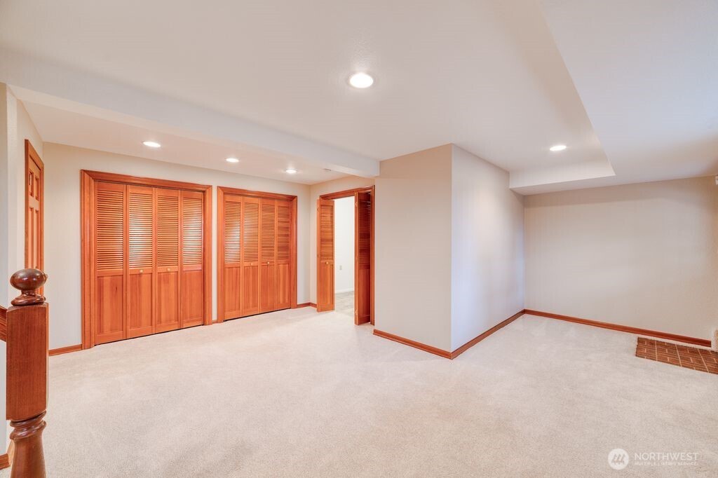 718 E Walnut Street Kent WA 98030