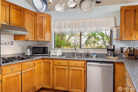 18654 NE 55th Street Redmond WA 98052