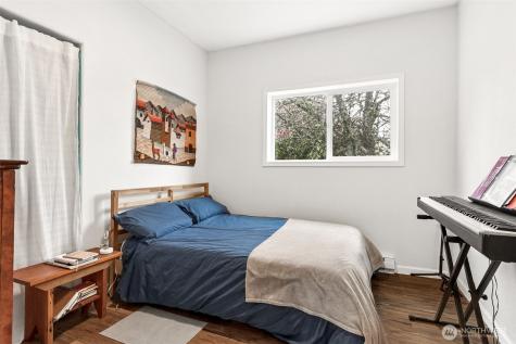 908 Tullis Street NE Olympia WA 98506